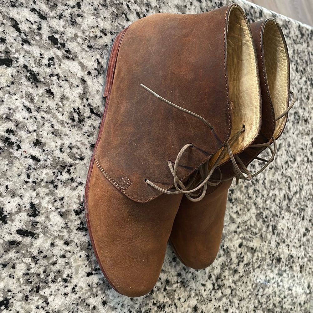 Nisolo women’s Isa Boot. Size 38.  I’m a size 7 1/2 and these fit perfectly.